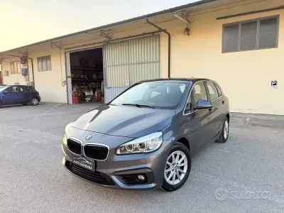 Usata BMW 216 Luxury Line 116 CV (85 kW) 2017 Grigio Coupé
