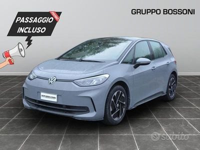 Grigio Usata 2023 VW ID.3 Pro Performance Utilitaria | 25.900 € (Buon prezzo)