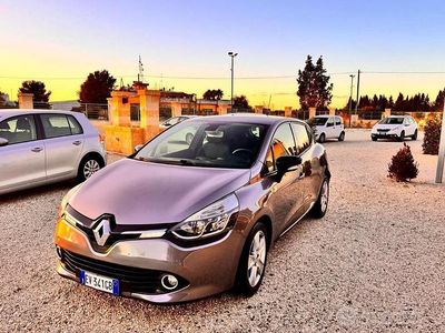 Usata Renault Clio IV 90 CV (66 kW) 2014 Grigio Berlina