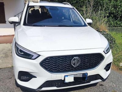 Usata MG ZS Luxury 111 CV (81 kW) 2024 Bianco Berlina