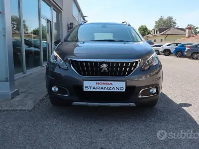 Usata Peugeot 2008 Allure 120 CV (88 kW) 2017 Grigio SUV
