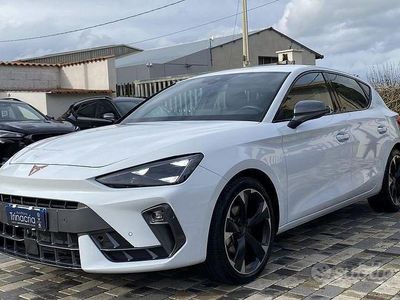 Usata Cupra Leon 150 CV (110 kW) 2025 Bianco Berlina