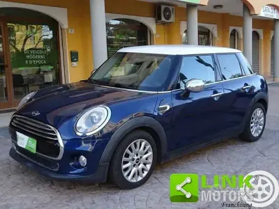 Occasion Mini Cooper D 116 ch (85 kW) 2015 Bleue Citadine