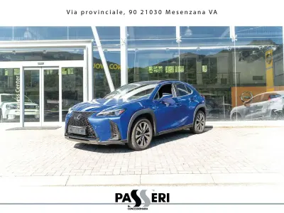 Usata Lexus UX 250h Luxury Line 145 CV (106 kW) 2023 Blu SUV