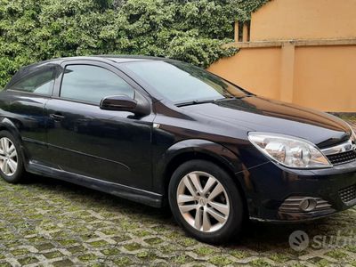 usata Opel Astra GTC 1.6 Gpl