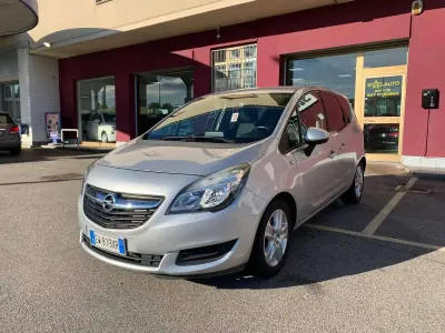 Usata Opel Meriva Cosmo 101 CV (74 kW) 2014 Grigio Monovolume