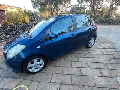 Usata Toyota Yaris Sol 75 CV (55 kW) 2006 Blu Berlina