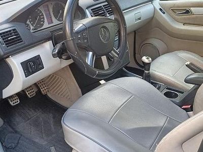 Usata Mercedes B200 140 CV (102 kW) 2008 Nero Monovolume