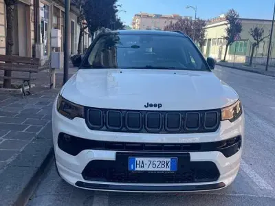 Usata Jeep Compass 131 CV (96 kW) 2024 Bianco SUV