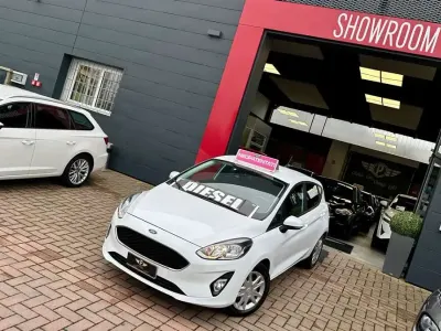 Usata Ford Fiesta Business Edition 86 CV (63 kW) 2020 Bianco pastello Utilitaria