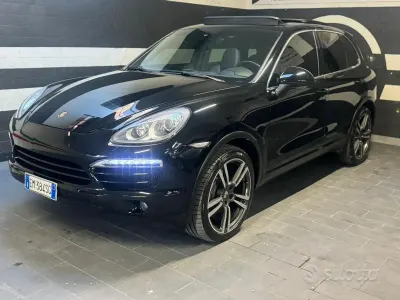 Usata Porsche Cayenne 245 CV (180 kW) 2012 Nero SUV