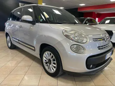 Usata Fiat 500L Living 105 CV (77 kW) 2014 Argento Monovolume