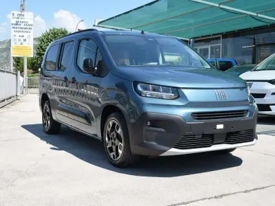 Nuova Fiat Qubo La Prima 131 CV (96 kW) 2026 Blu Monovolume