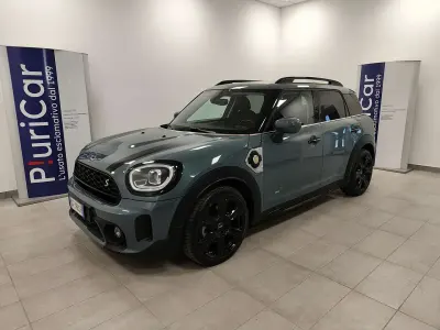 Begagnad Mini Cooper S Countryman Hype 125 HK (91 kW) 2021 Grå SUV