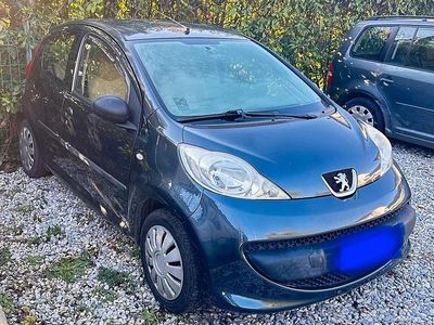 Usata Peugeot 107 68 CV (50 kW) 2008 Grigio Utilitaria