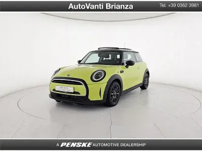 Usata Mini Cooper Essential 136 CV (100 kW) 2022 Giallo Utilitaria