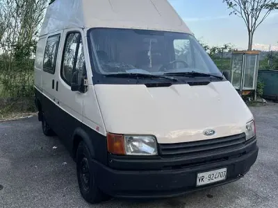 Usata Ford Transit 69 CV (50 kW) 1990 Beige Monovolume