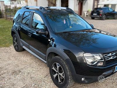 Usata Dacia Duster 110 CV (80 kW) 2017 Nero SUV