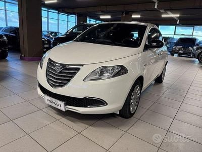 Usata Lancia Ypsilon S 69 CV (50 kW) 2014 Bianco Utilitaria