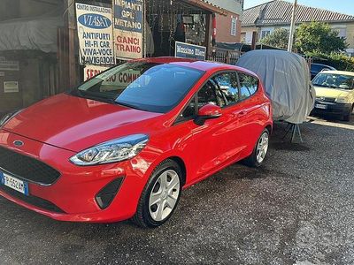 Usata Ford Fiesta 70 CV (51 kW) 2018 Rosso Berlina