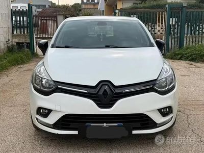 Begagnad Renault Clio IV 2018 Vit Sedan