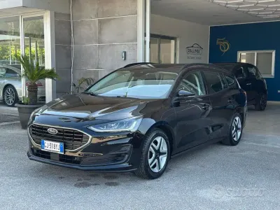 Usata Ford Focus Business Edition 120 CV (88 kW) 2022 Nero Station wagon