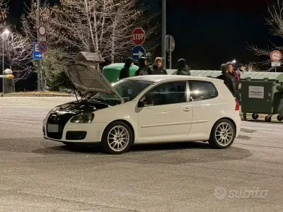 Usata VW Golf VI GT 140 CV (102 kW) 2008 Bianco Utilitaria