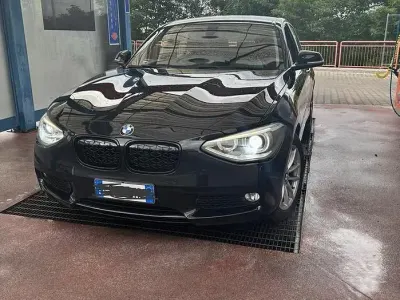 Usata BMW 118 Comfort Edition 143 CV (105 kW) 2013 Nero Utilitaria
