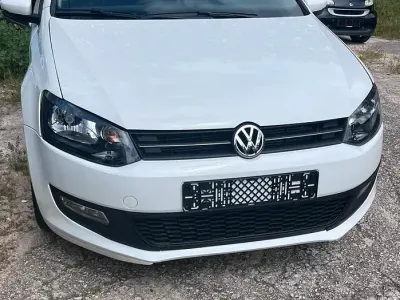 Begagnad VW Polo 75 HK (55 kW) 2012 Vit Halvkombi