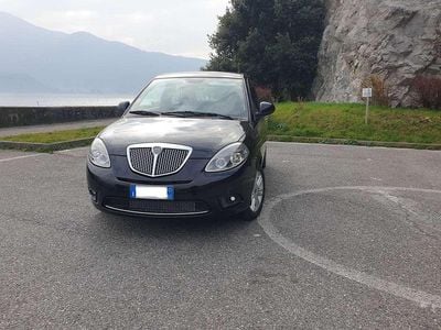 Usata Lancia Ypsilon 69 CV (50 kW) 2011 Nero Utilitaria