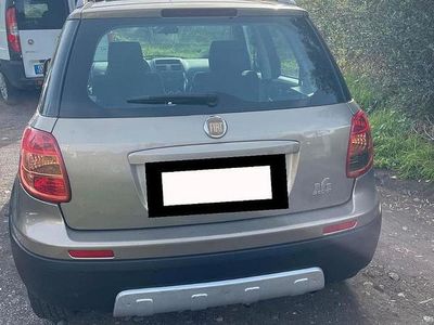 Usata Fiat Sedici 130 CV (95 kW) 2008 Grigio SUV
