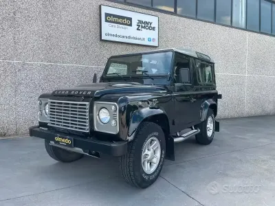 Usado Land Rover Defender S 122 HP (89 kW) 2008 Preto Carrinha