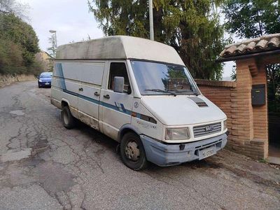 Usata Iveco Daily 116 CV (85 kW) 1993 Bianco Furgone