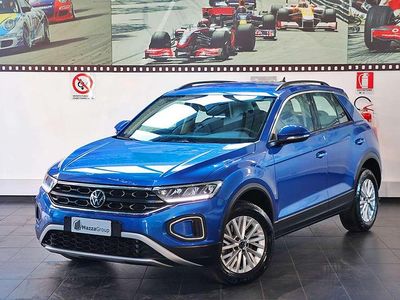 Usata VW T-Roc Life 150 CV (110 kW) 2022 Blu/azzurro SUV