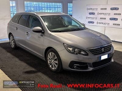Usata Peugeot 308 SW Allure 131 CV (96 kW) 2021 Grigio metallizzato Station wagon