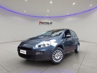 Usata Fiat Punto Lounge 75 CV (55 kW) 2014 Grigio scuro Utilitaria