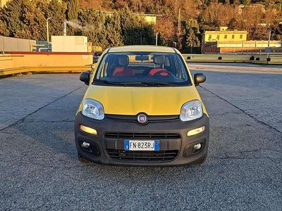 Usata Fiat Panda 80 CV (58 kW) 2018 Giallo Furgone