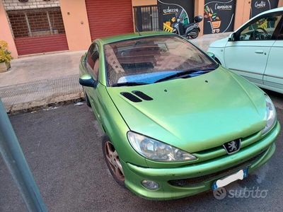Usata Peugeot 206 CC 109 CV (80 kW) 2004 Verde Cabrio