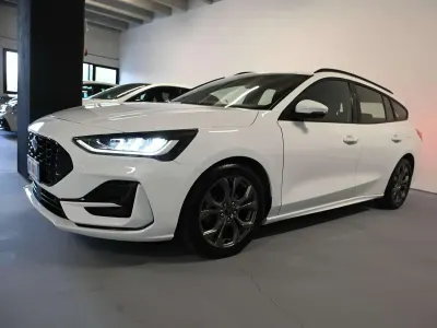 Usata Ford Focus ST-Line 116 CV (85 kW) 2023 Bianca Station wagon