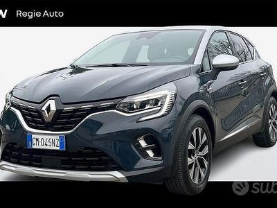 Usata Renault Captur Techno 143 CV (105 kW) 2023 Blu/azzurro SUV
