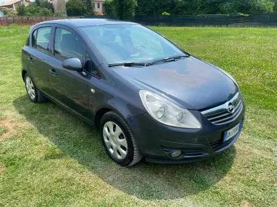 Usata Opel Corsa Cosmo 75 CV (55 kW) 2008 Grigio Utilitaria
