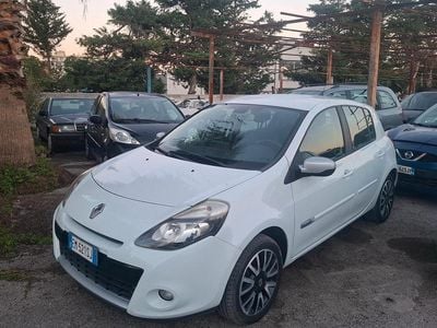 Usata Renault Clio IV Dynamique 89 CV (65 kW) 2012 Bianco Berlina