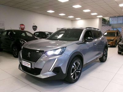 Usata Peugeot 2008 Allure 101 CV (74 kW) 2023 Grigio SUV