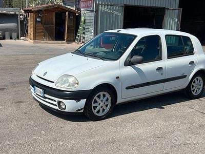 Renault Clio II