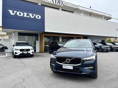 Usata Volvo XC60 Core 197 CV (144 kW) 2024 Blu/azzurro SUV