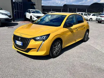 Usata Peugeot 208 Active 75 CV (55 kW) 2022 Giallo Utilitaria