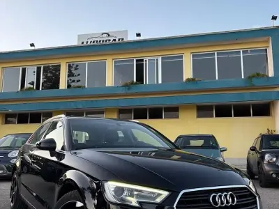 Käytetty Audi A3 Admired 116 HP (85 kW) 2018 Musta Sedan