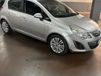 Usata Opel Corsa Enjoy 75 CV (55 kW) 2011 Grigio Utilitaria