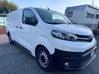 Usata Toyota Proace Comfort 122 CV (89 kW) 2021 Bianco Monovolume