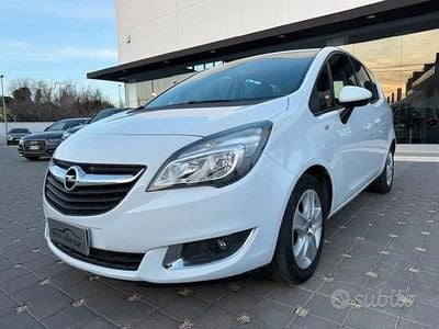 Usata Opel Meriva 120 CV (88 kW) 2016 Bianco Monovolume